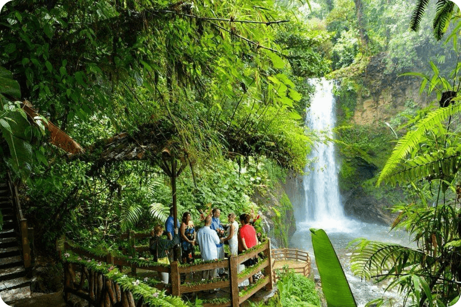 La Paz Waterfall garden