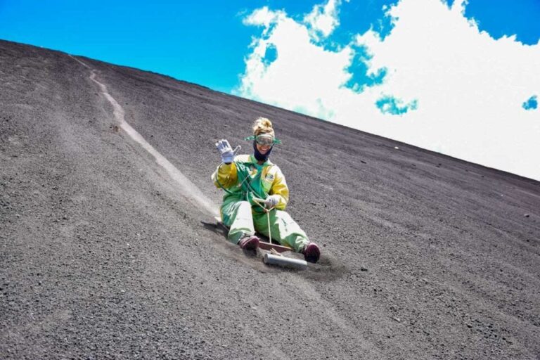 Cerro Negro Volcano Boarding Tour- León, Nicaragua - photo 2
