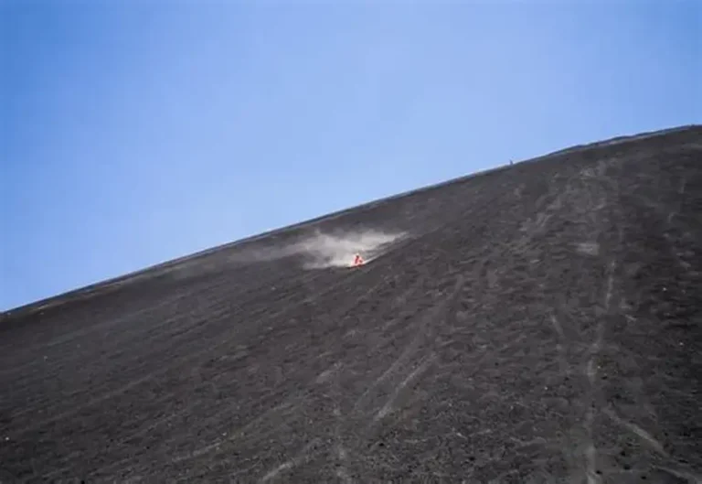 Cerro Negro Volcano Boarding Tour- León, Nicaragua - photo 5